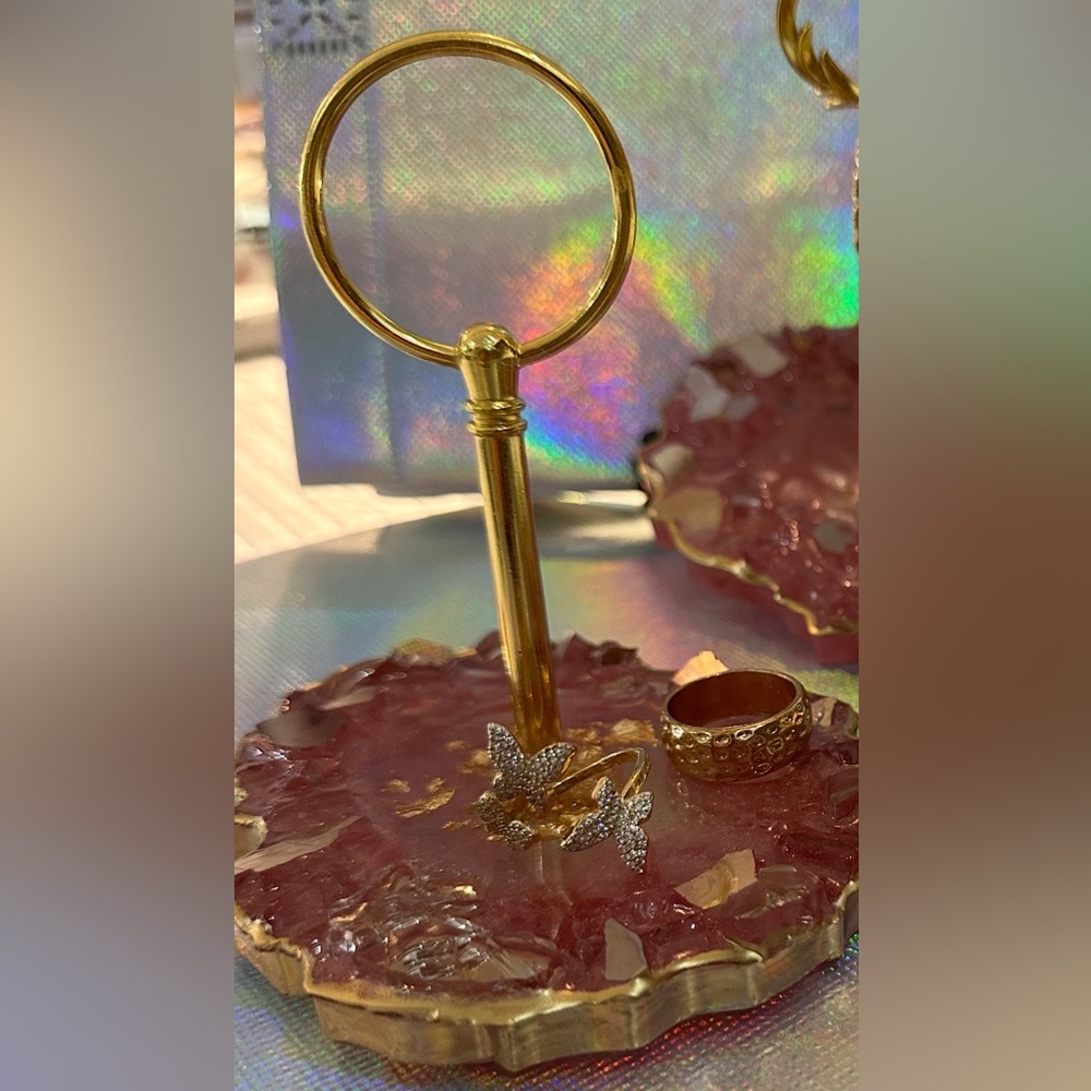 Resin material ring tray
